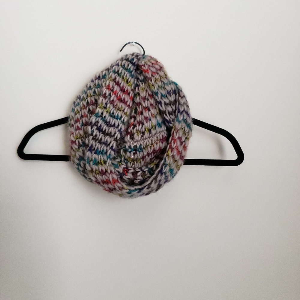 Warm Infinity Scarf - Multicolored - Picture 4 of 5
